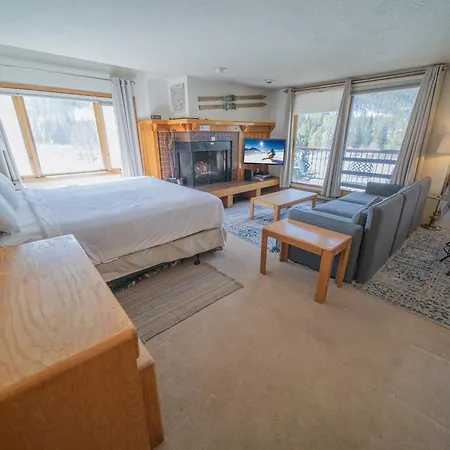 Lenawee 1728 By Summitcove Lodging